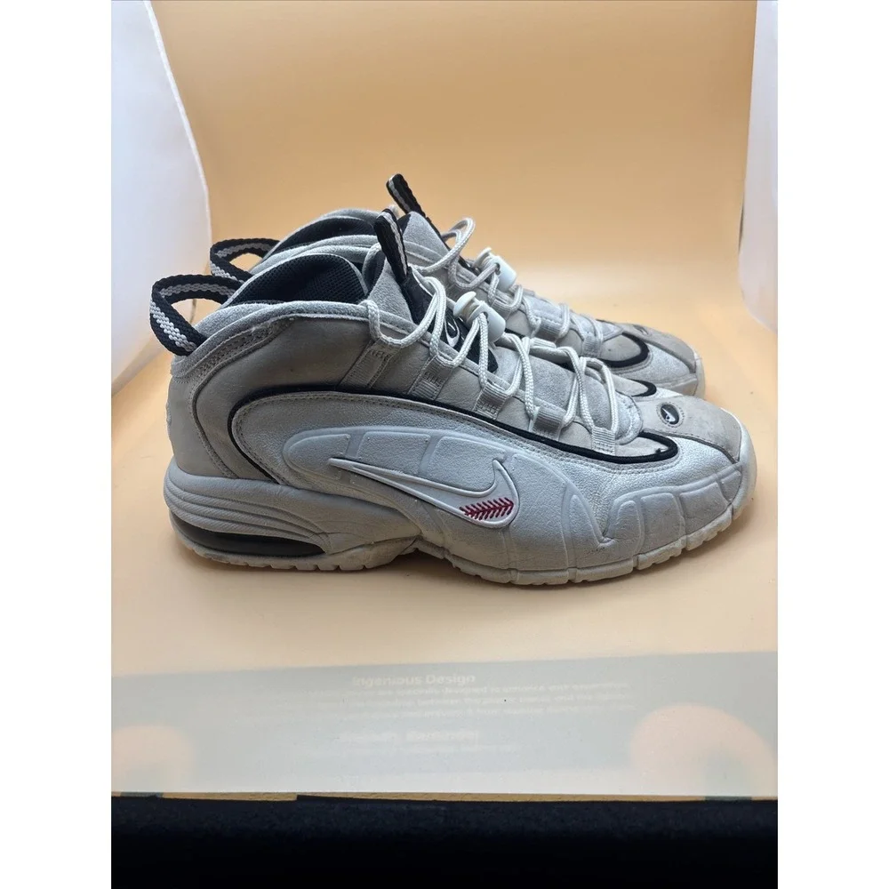 Nike shoe's men 9.5
